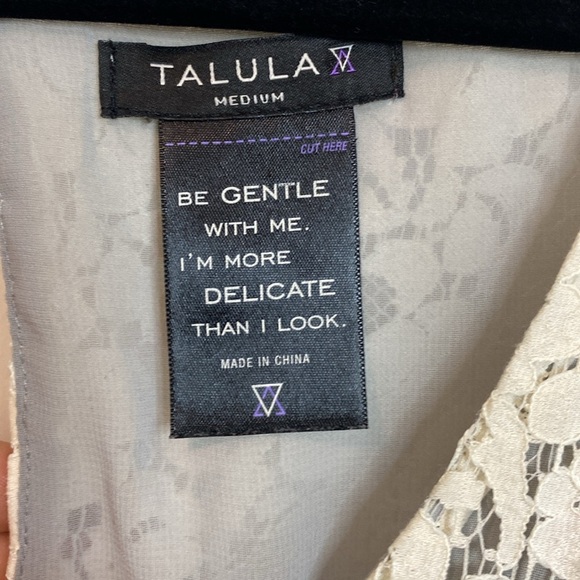 Talula | Elegant Cream Lace Tank Top Light bluey grey underlay - medium - Picture 2 of 5